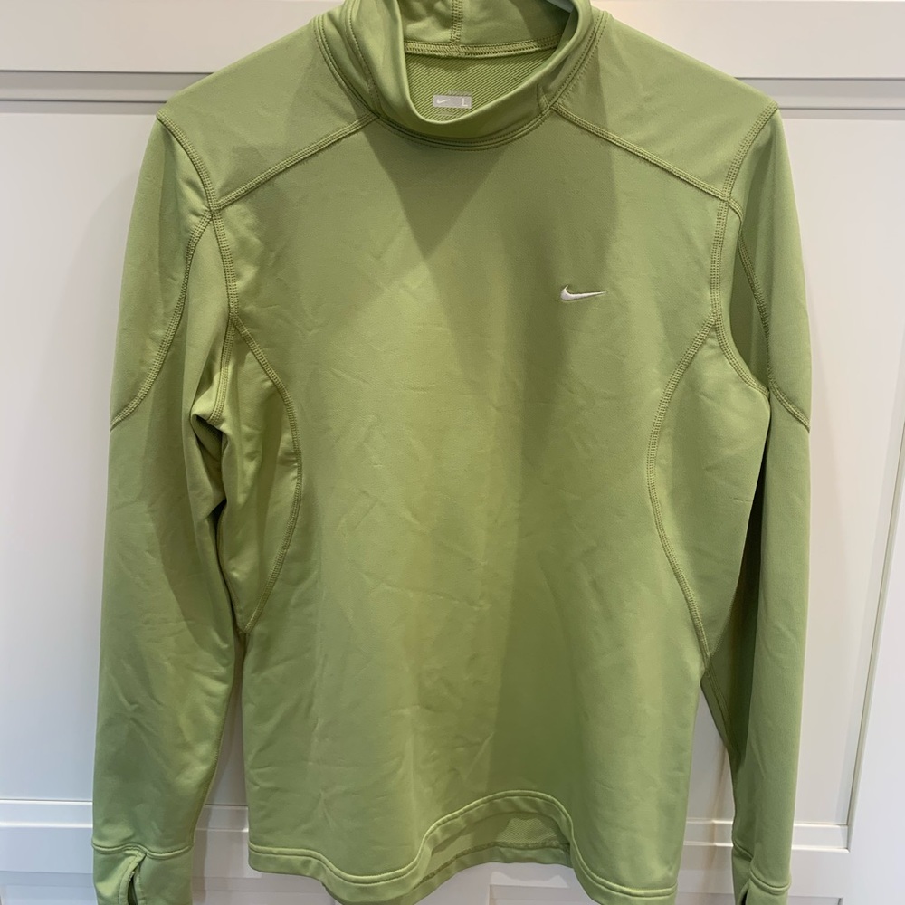 Nike pro thermal top
